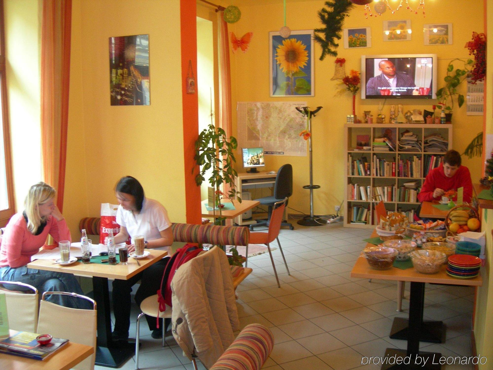 Aparthotel City 5 Prague Restoran gambar